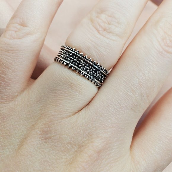 Torrid Burnished Silvertone Rings with Floral and Geometric Designs (Size 8) - Picture 6 of 6